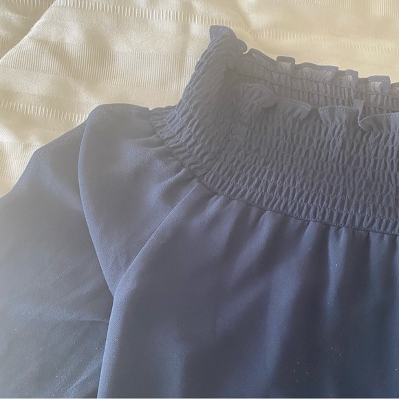 Michael Kors Off the Shoulder Blouse - Picture 4 of 6